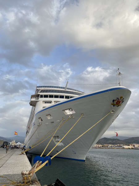 Llega al Puerto de Motril el segundo crucero en 48 horas en la mejor temporada - Noticia Puerto de Motril